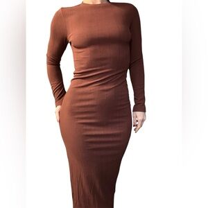 Brown long sleeve maxi dress with side slit